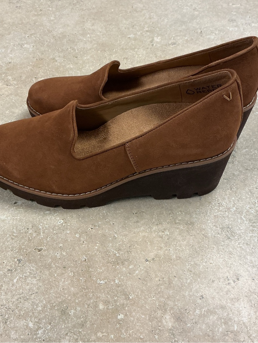 Vionic SZ 6.5 Suede Willa Wedge Toffee Round Toe Slip On Water Repellent Shoes - Picture 10 of 12